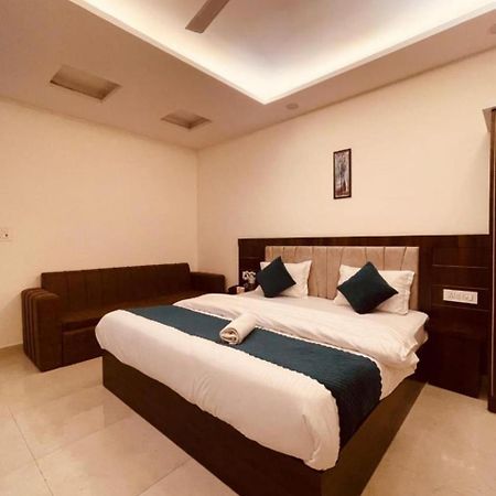 Hotel Rudra Residency Near Railway Station Mathura Dış mekan fotoğraf