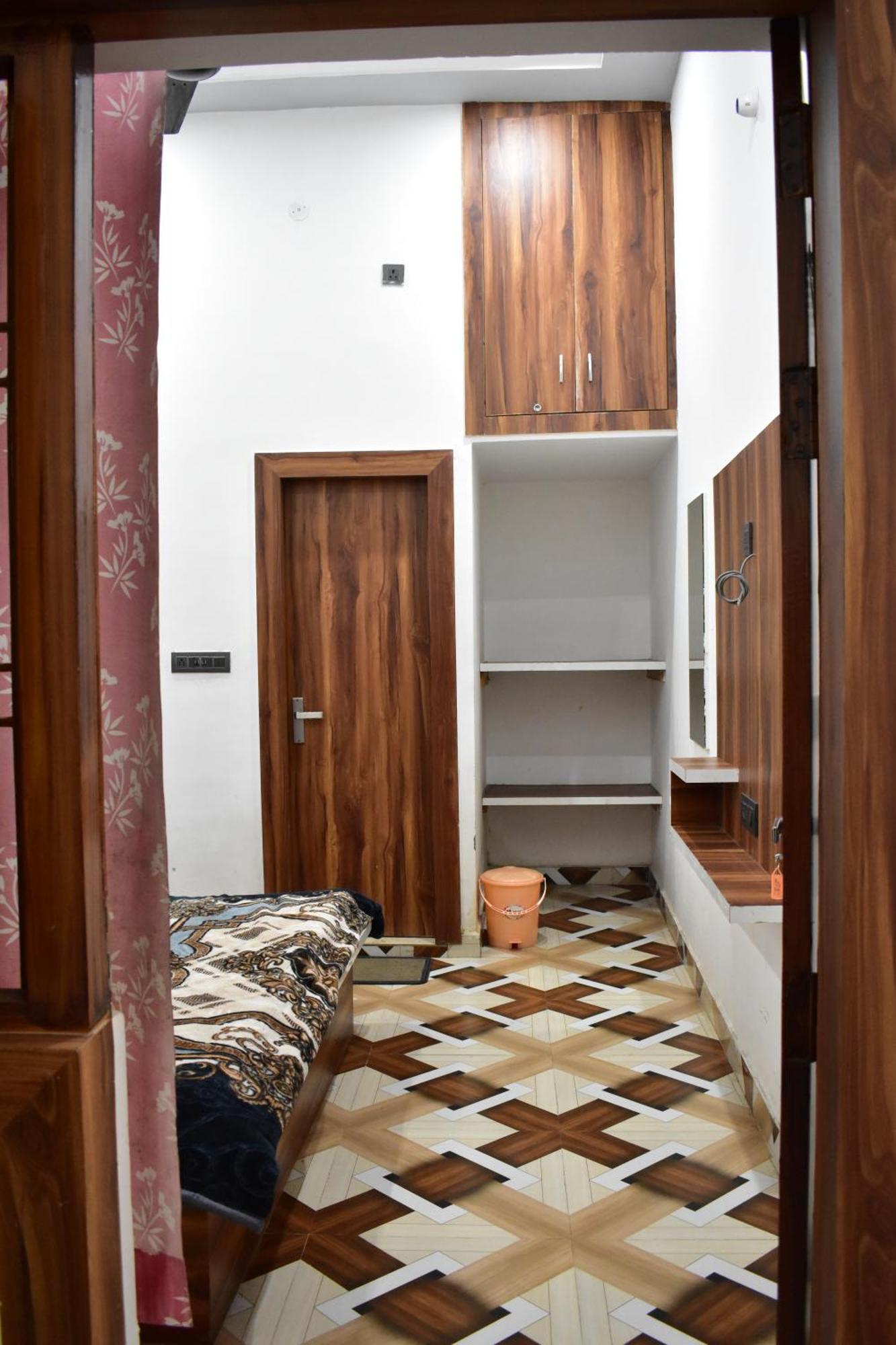 Hotel Rudra Residency Near Railway Station Mathura Dış mekan fotoğraf